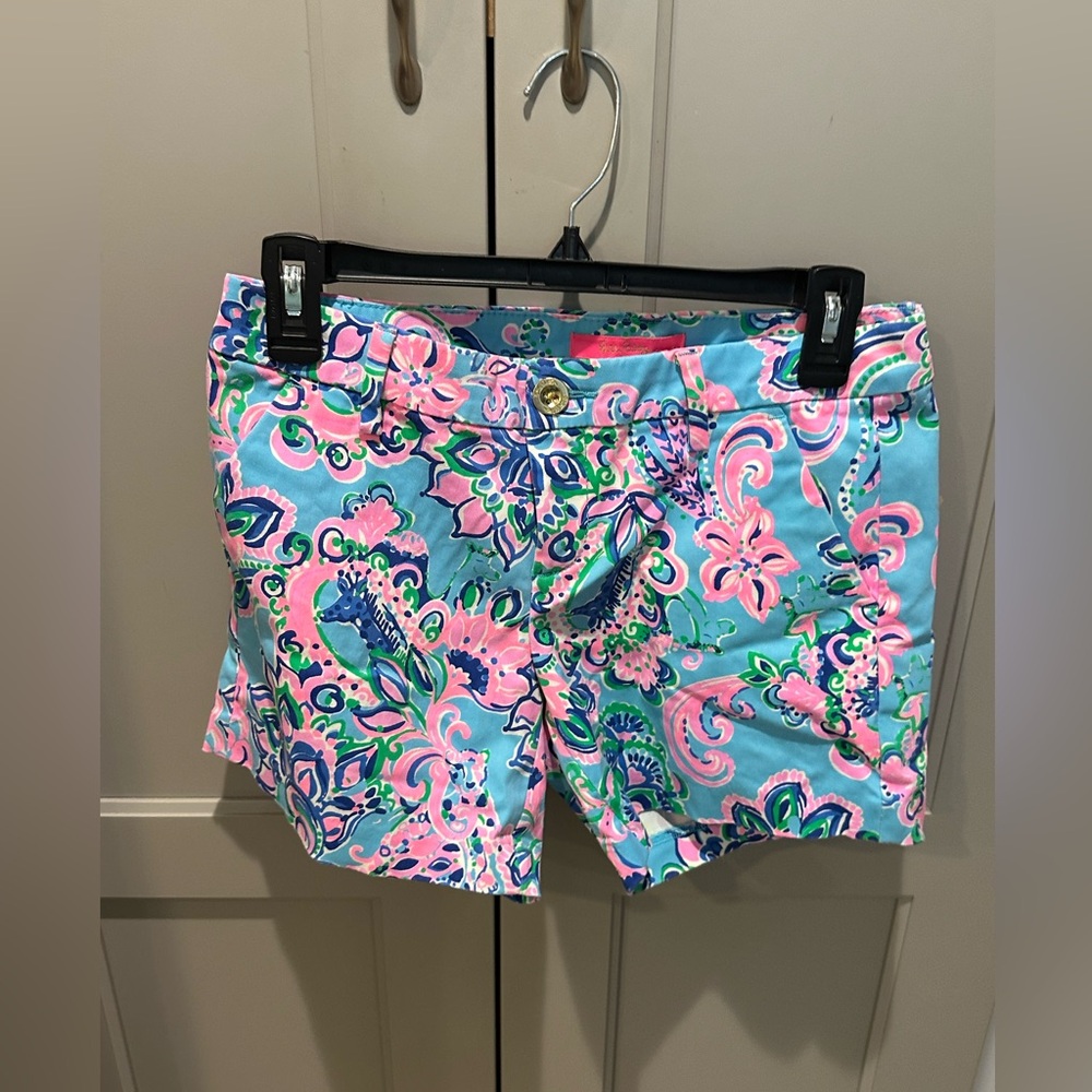 Lilly Pulitzer Woman’s shorts Size 00